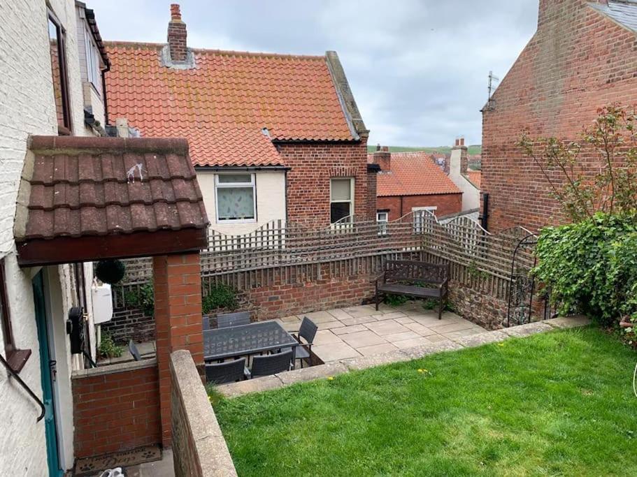 Award Winning Pet Friendly Paddock Cottage Whitby Exterior foto