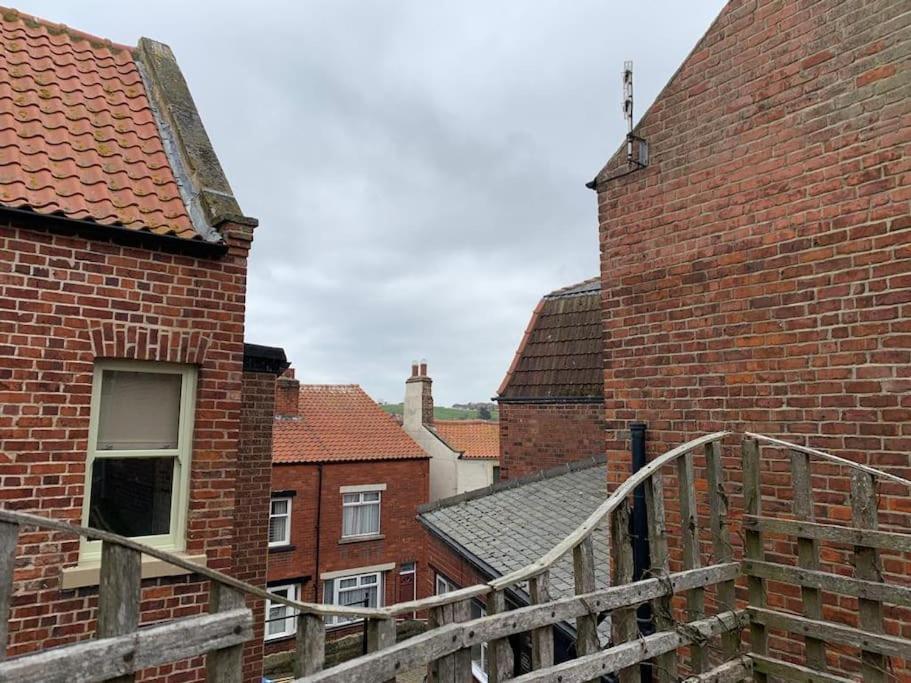 Award Winning Pet Friendly Paddock Cottage Whitby Exterior foto