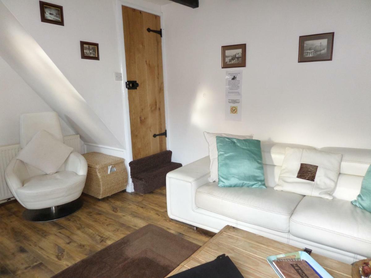 Award Winning Pet Friendly Paddock Cottage Whitby Exterior foto